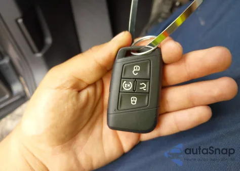 2019 Volkswagen Atlas Se из США, поврежденный, VIN 1V2YR2CA3KC555890